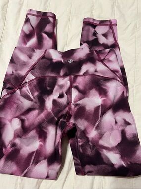 Lululemon Purple Tie-Dye High-Rise Align cropped Leggings. Size 6